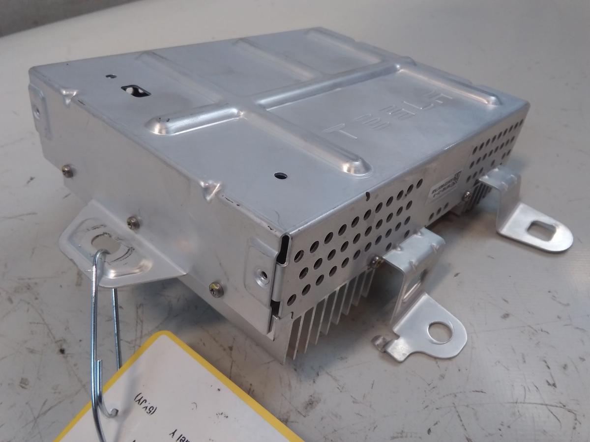 Tesla Model Y original Audio Verst&auml;rker 150715201B BJ2023