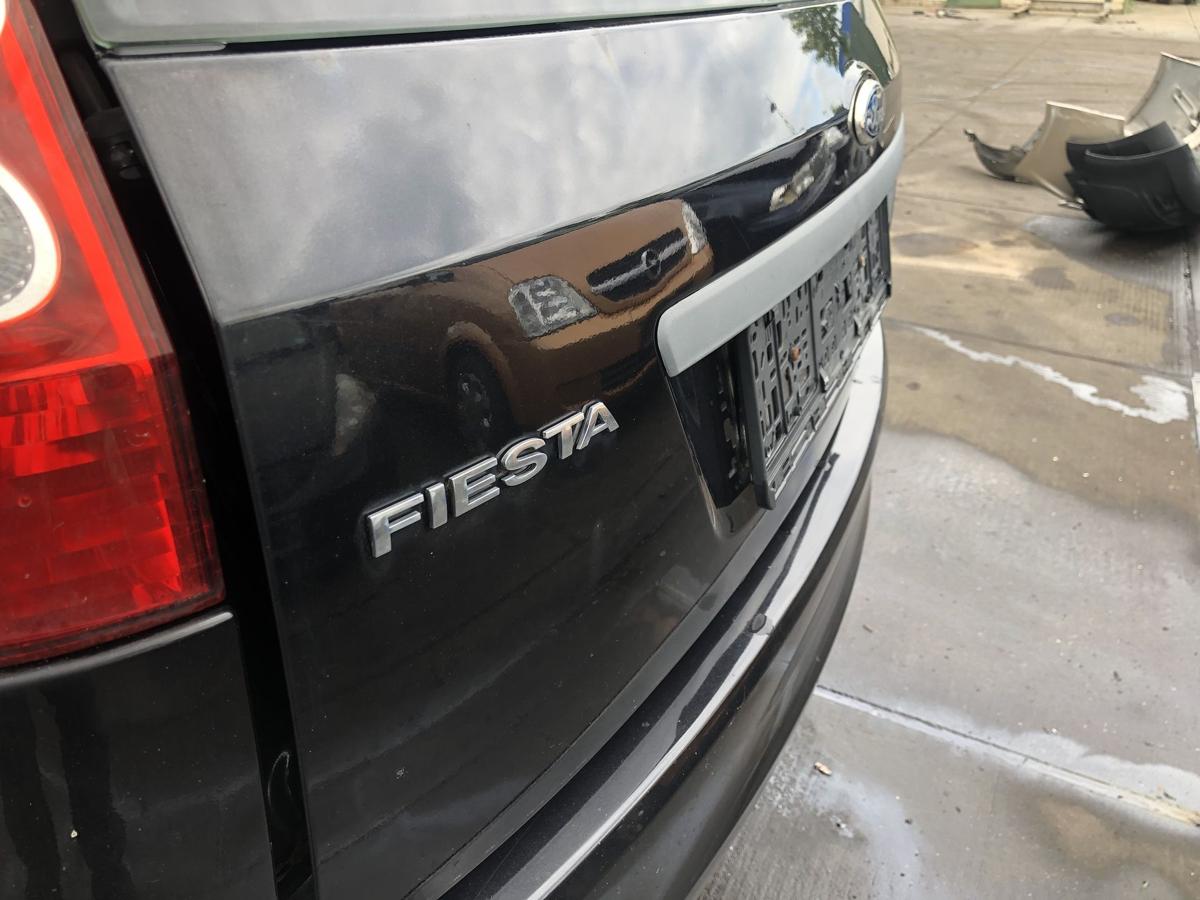 Ford Fiesta ´02 original Heckklappe mit Scheibe Pantherschwarz Bj 2007