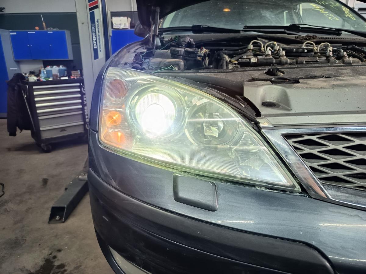 Ford Mondeo III original Scheinwerfer rechts Xenon Haupt Front Licht Bj 2005