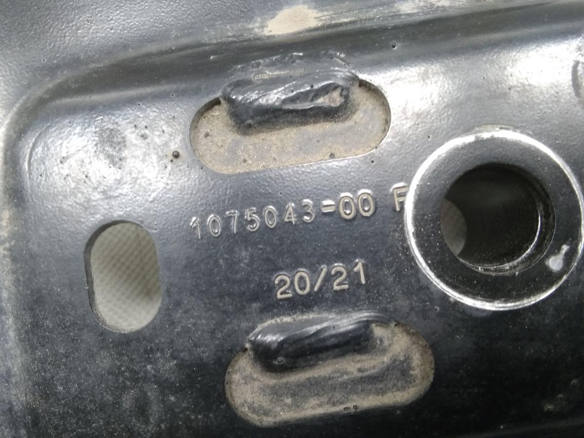 Tesla Model Y Performance original Domstrebe Querstrebe Halter W&auml;rmetauscher BJ2023