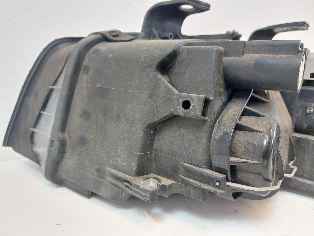 Audi A4 8E B6 Xenonscheinwerfer Scheinwerfer Frontscheinwerfer Xenon vorn rechts
