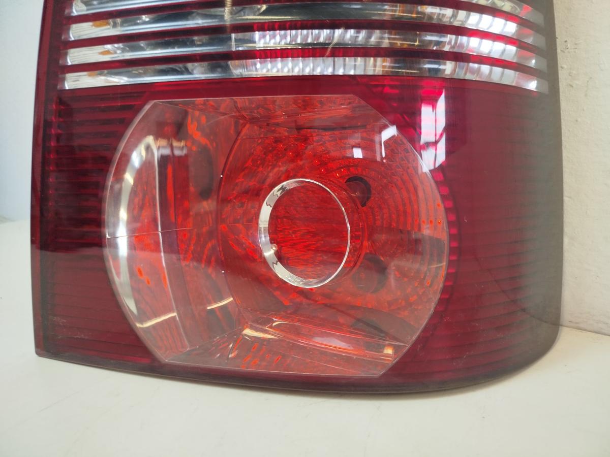 VW Touran 1T R&uuml;ckleuchte rechts R&uuml;cklicht Heckleuchte Facelift Hella