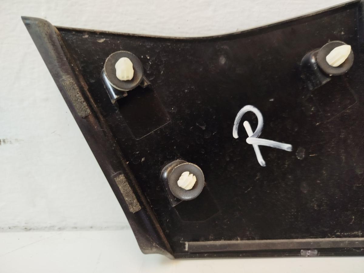 Nissan Micra K14 Verkleidung Blende C-S&auml;ule au&szlig;en rechts Glanzschwarz