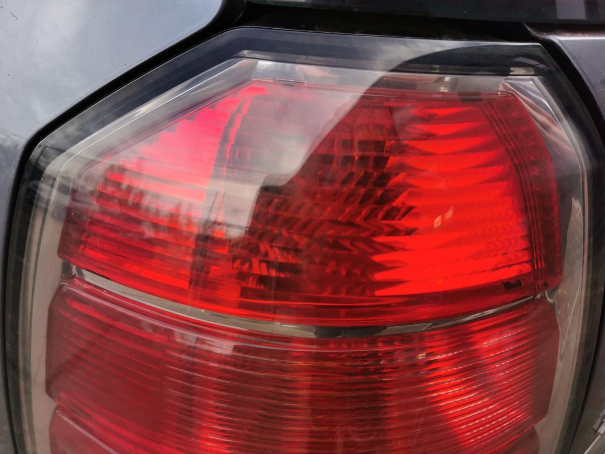 Opel Zafira B R&uuml;ckleuchte Schlussleuchte R&uuml;cklicht hinten links bis Bj 2008