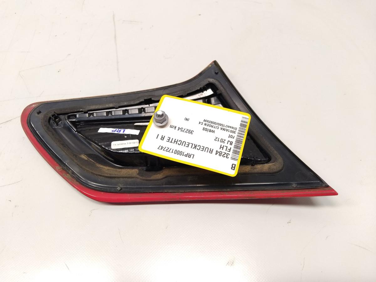 Citroen C4 2 original Rückleuchte Schlussleuchte rechts innen Fließheck Bj.2012