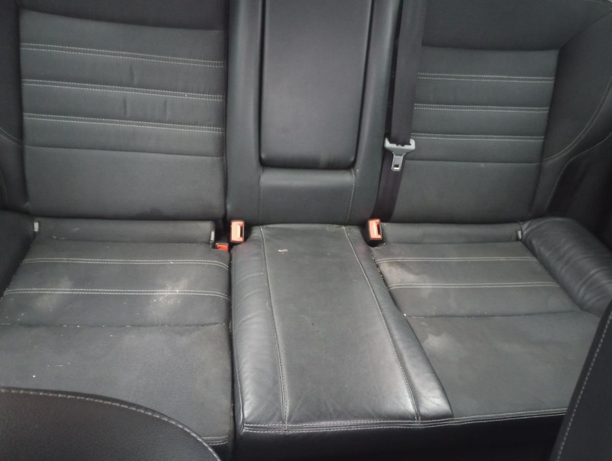 Ford Mondeo IV Kombi original Rücksitzbank Stoff Leder Baujahr 2010