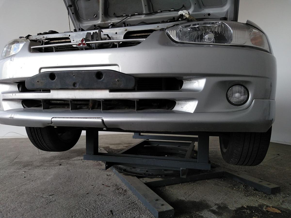 Mitsubishi Colt CJ0 Facelift original Stoßstange Stoßfänger vorn Bj.1999