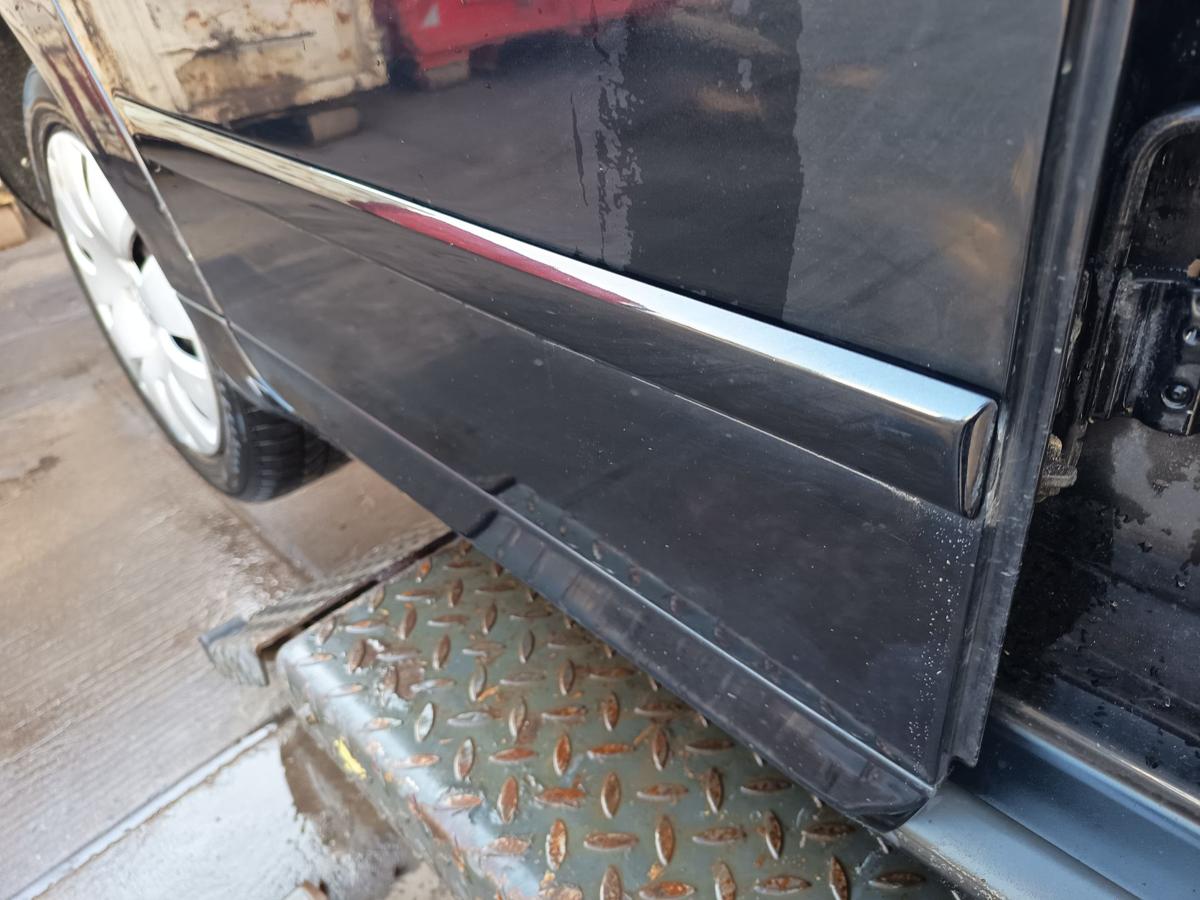 Audi A4 B7 Avant original T&uuml;r hinten rechts Fond Z9Y Phantomschwarz Bj 2006