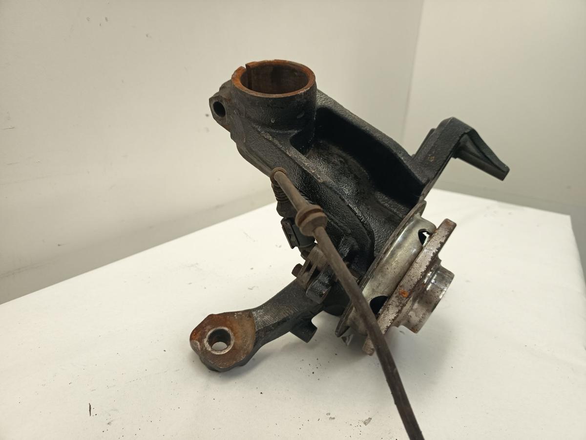 Audi A3 8L Achsschenkel/ Radlagergehäuse/Radlager vorn rechts1J0407256N Bj 1998