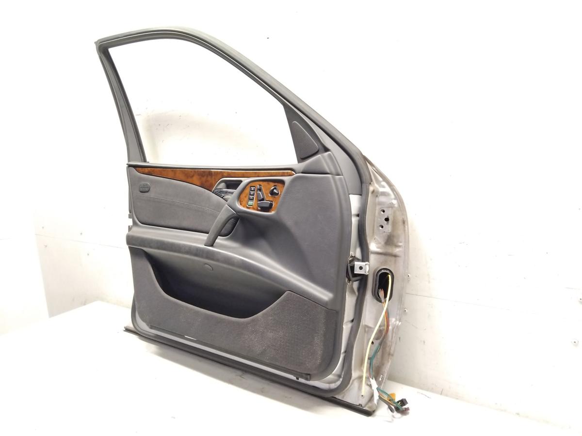 Mercedes E-Klasse 210 T&uuml;r vorn links Fahrert&uuml;r brillantsilber 744 Bj.1998