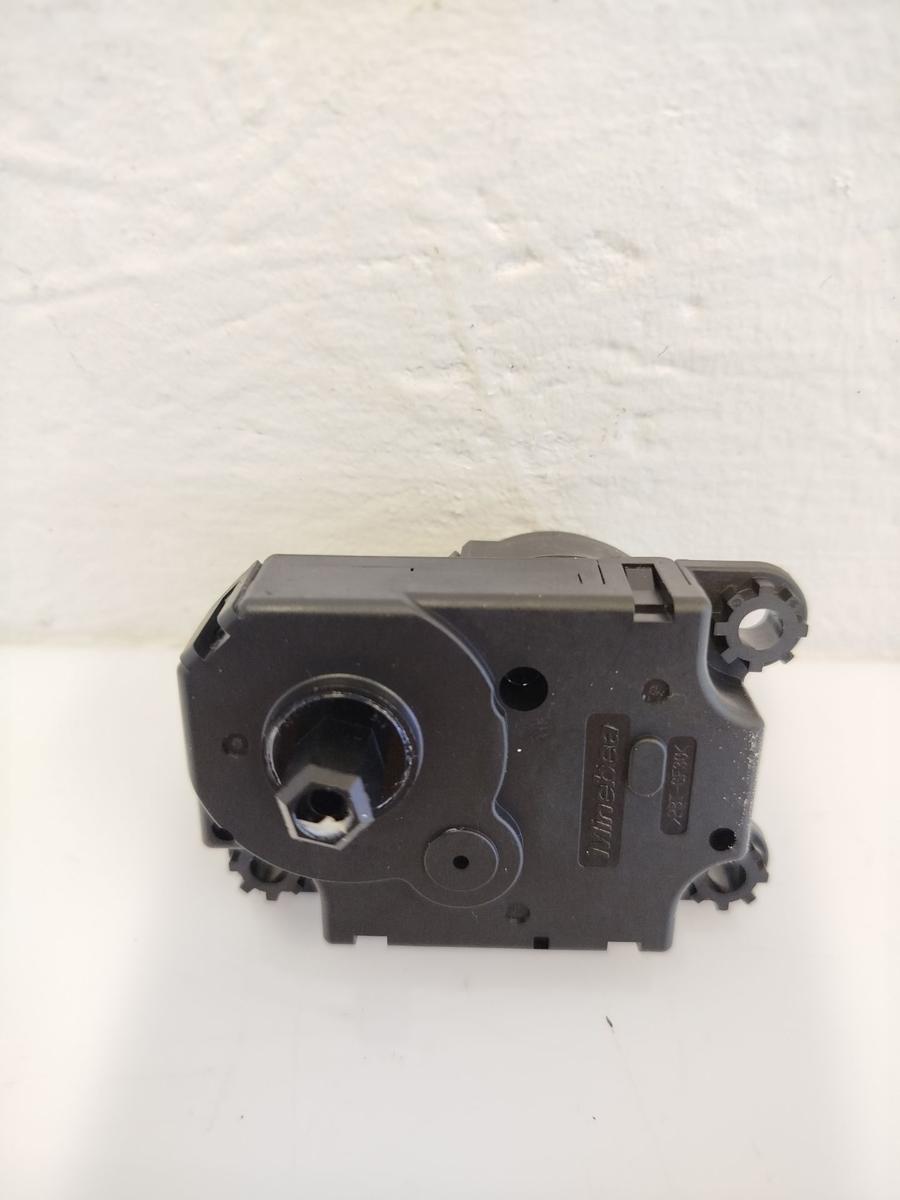 Mitsubishi Eclipse Cross GK0 ab21 Stellmotor Gebl&auml;sekasten Mischklappe