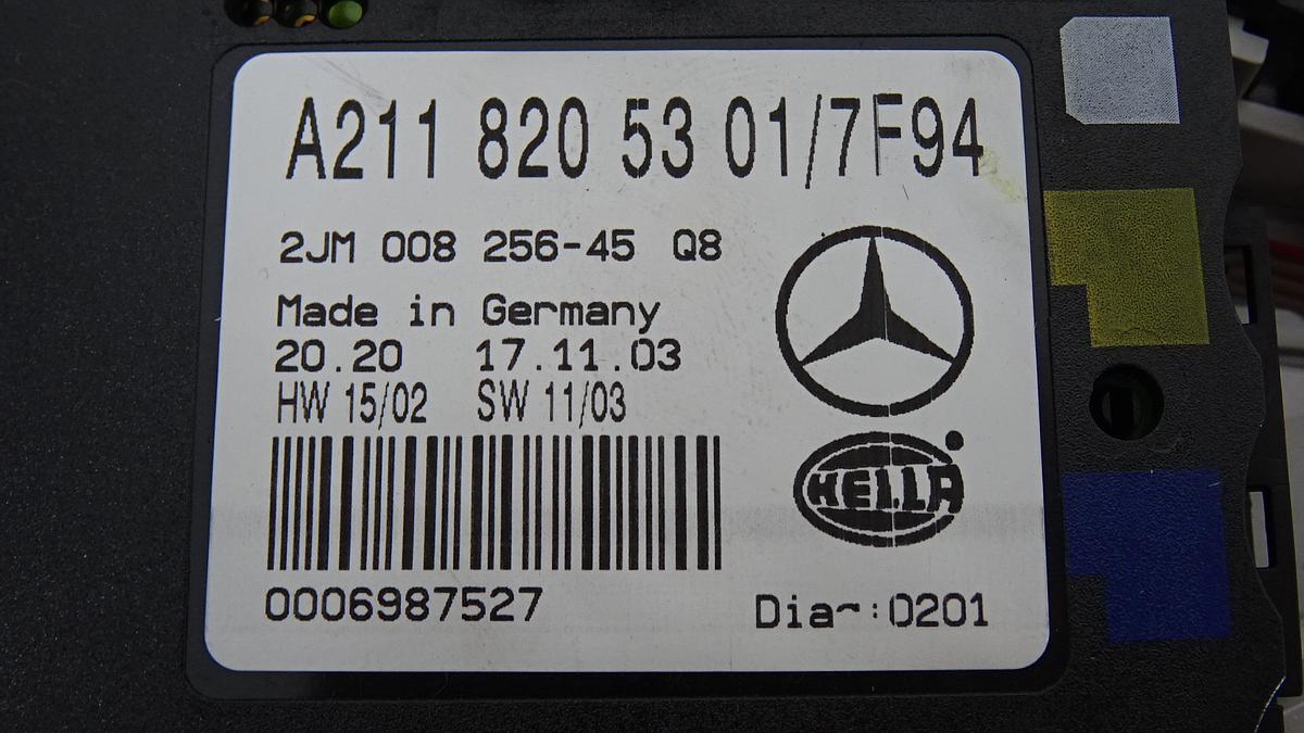 Mercedes E Klasse Innenraumleuchte vorn Dachleuchte A2118205301 2JM008256