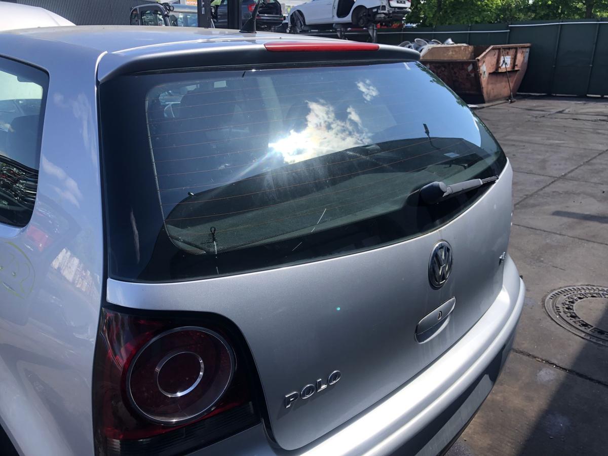 VW Polo 9N3 original Heckklappe mit Scheibe A7W Reflexsilber Bj 2005