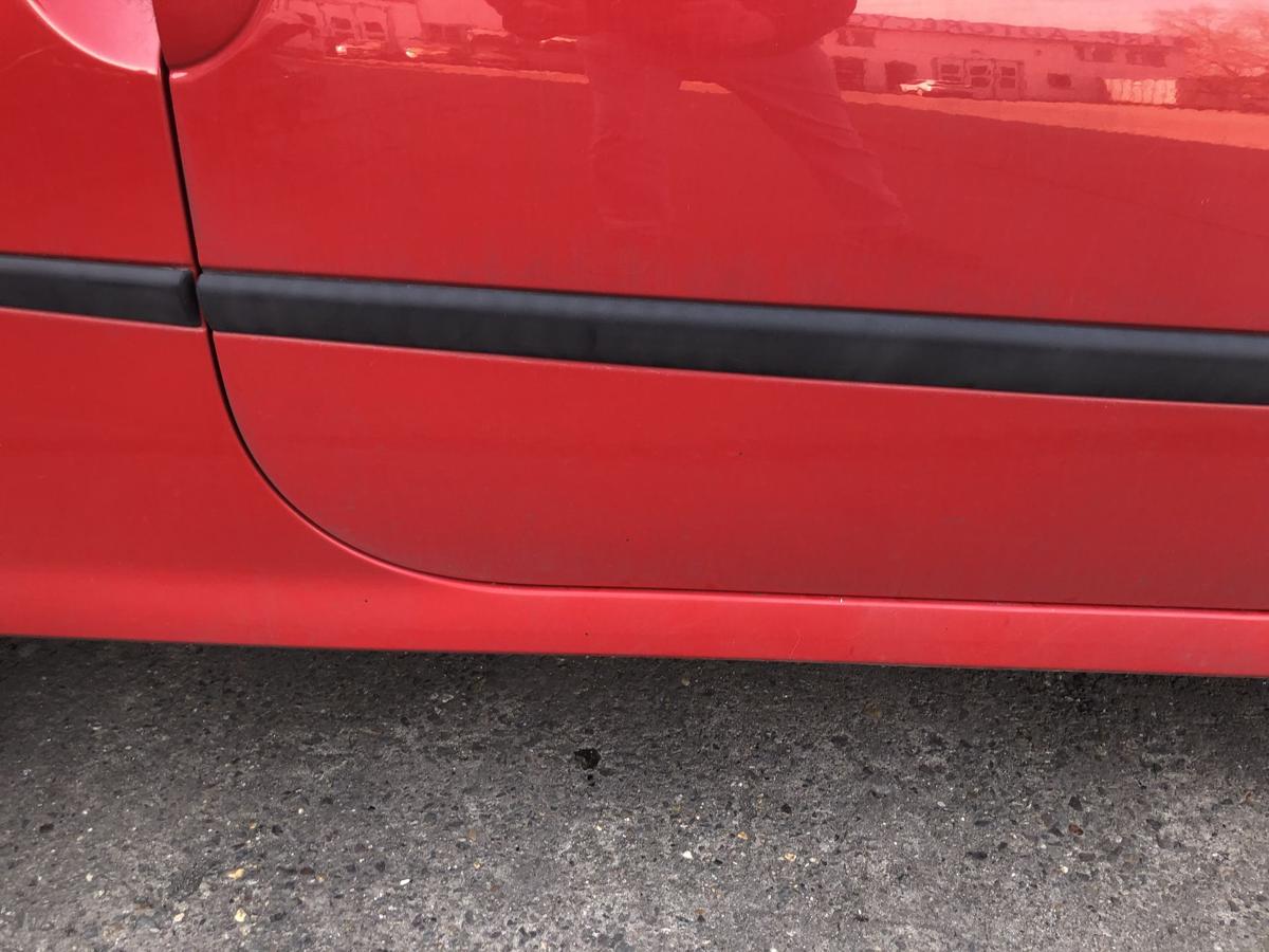 Renault Twingo 2 II T&uuml;r vorn rechts Beifahrert&uuml;r im Rohbau OV727 Spanischrot