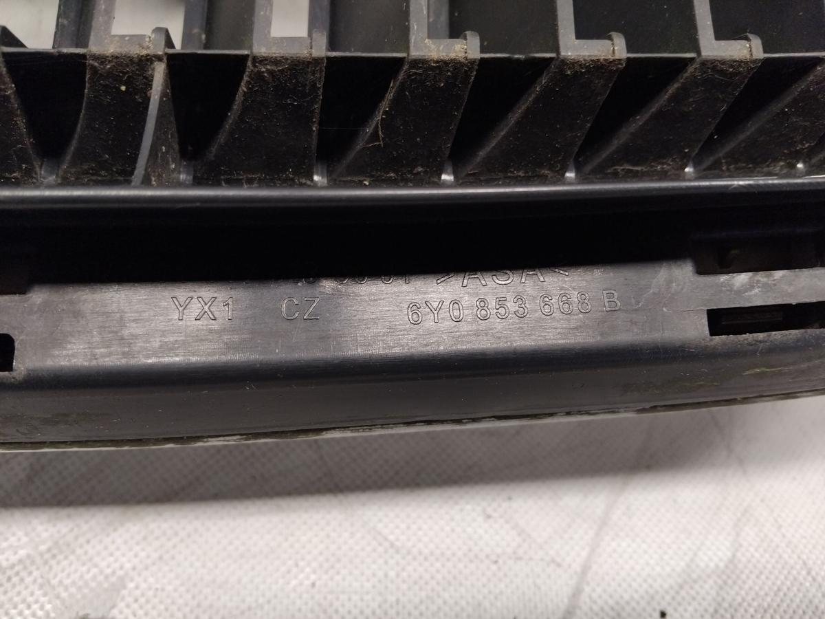 Skoda Fabia 1 6Y original Kühlergrill LF7T- diamantsilbermetallic BJ2005