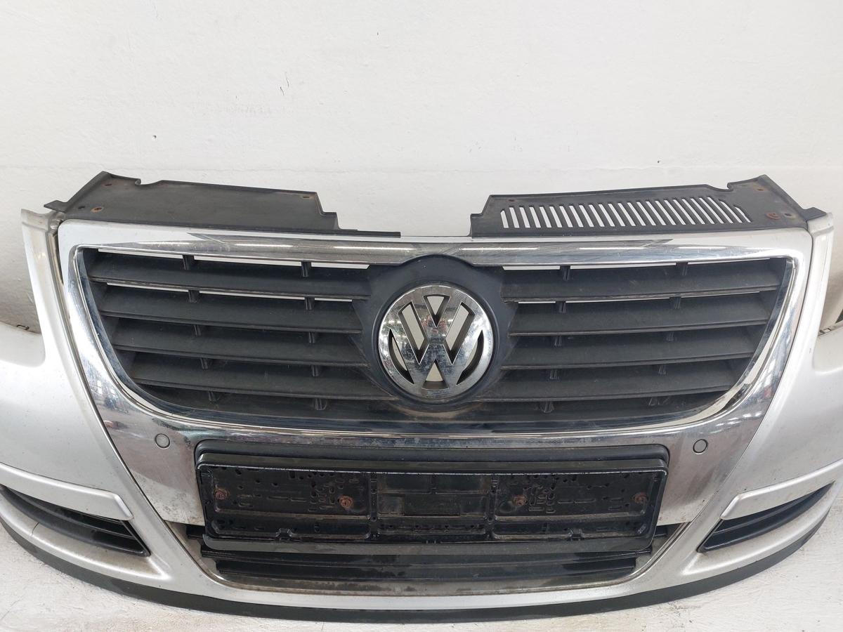 VW Passat 3C B6 Sto&szlig;f&auml;nger vorn Nebel SRA PDC LA7W Reflexsilber Bilder beachten