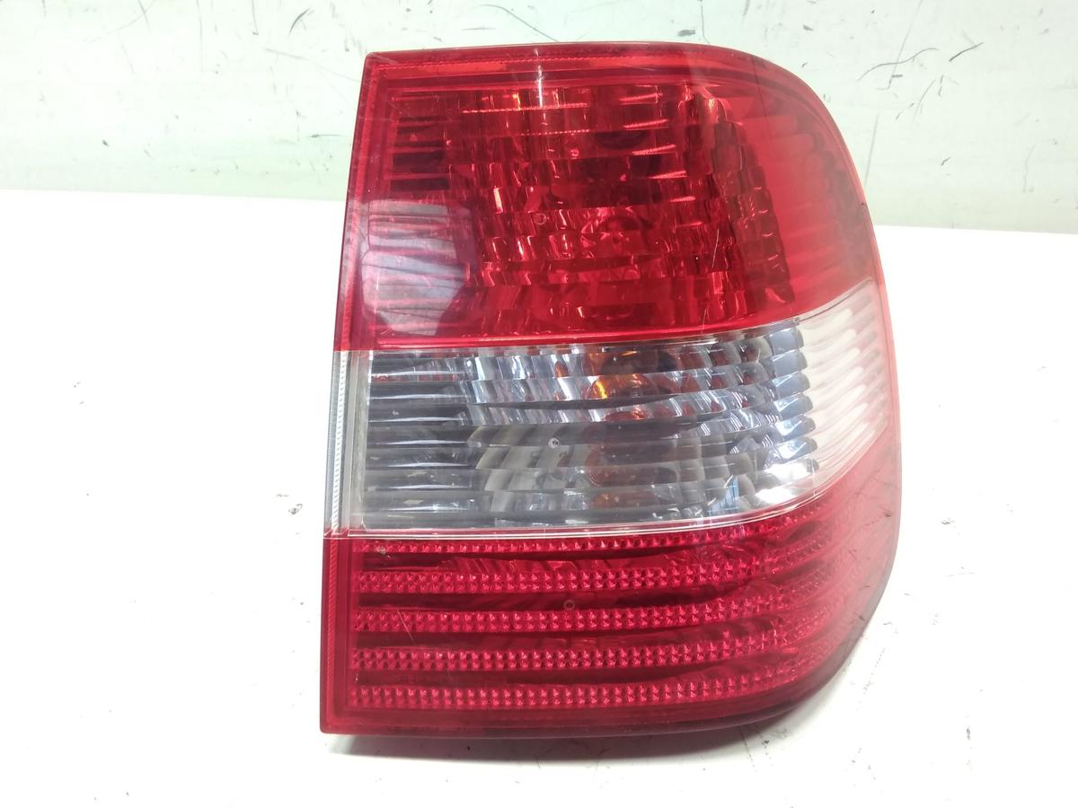 VW Polo 9N1 orig R&uuml;ckleuchte Heckleuchte rechts au&szlig;en 4-t&uuml;rig Stufenheck BJ2003