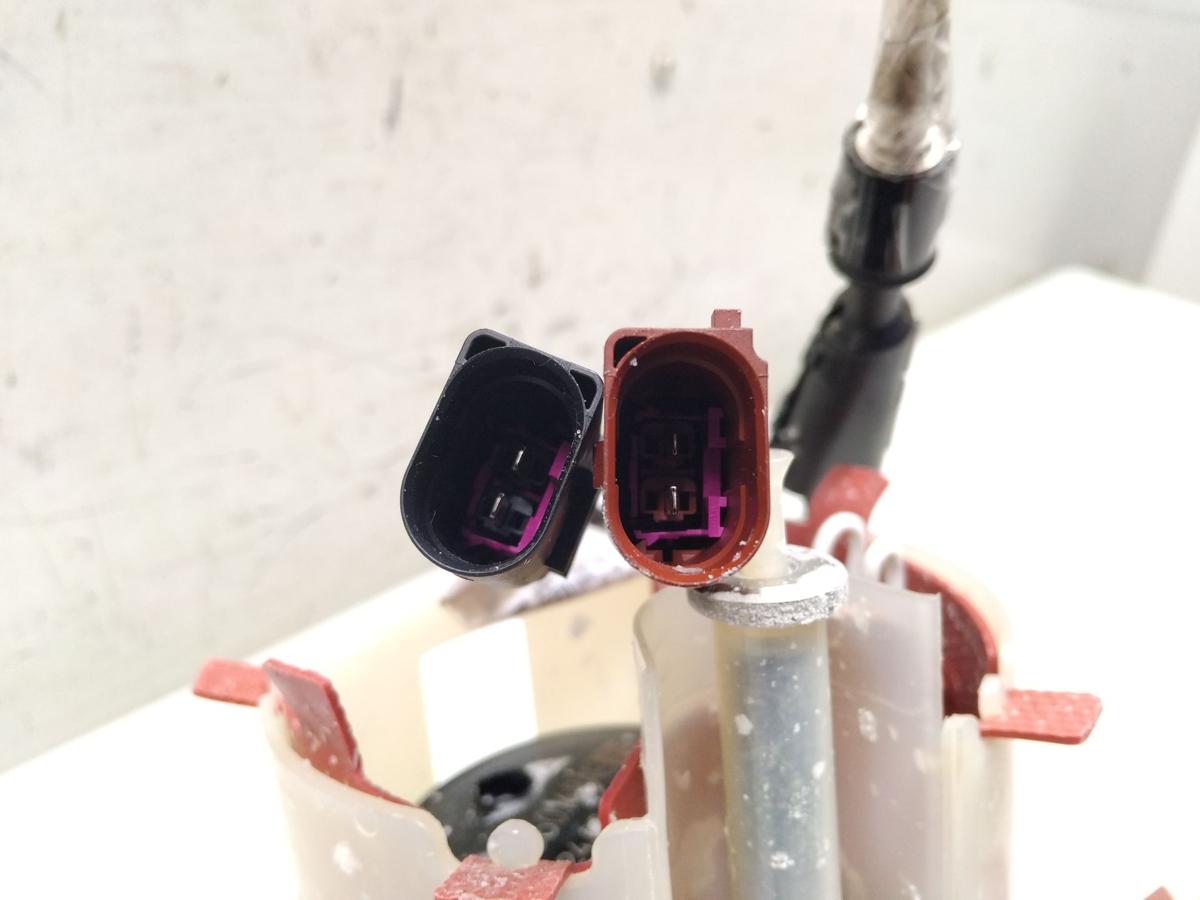 Audi A8 D4 4H Lang original adblue Pumpe F&ouml;rdermodul Reduktionsmittel BJ2015