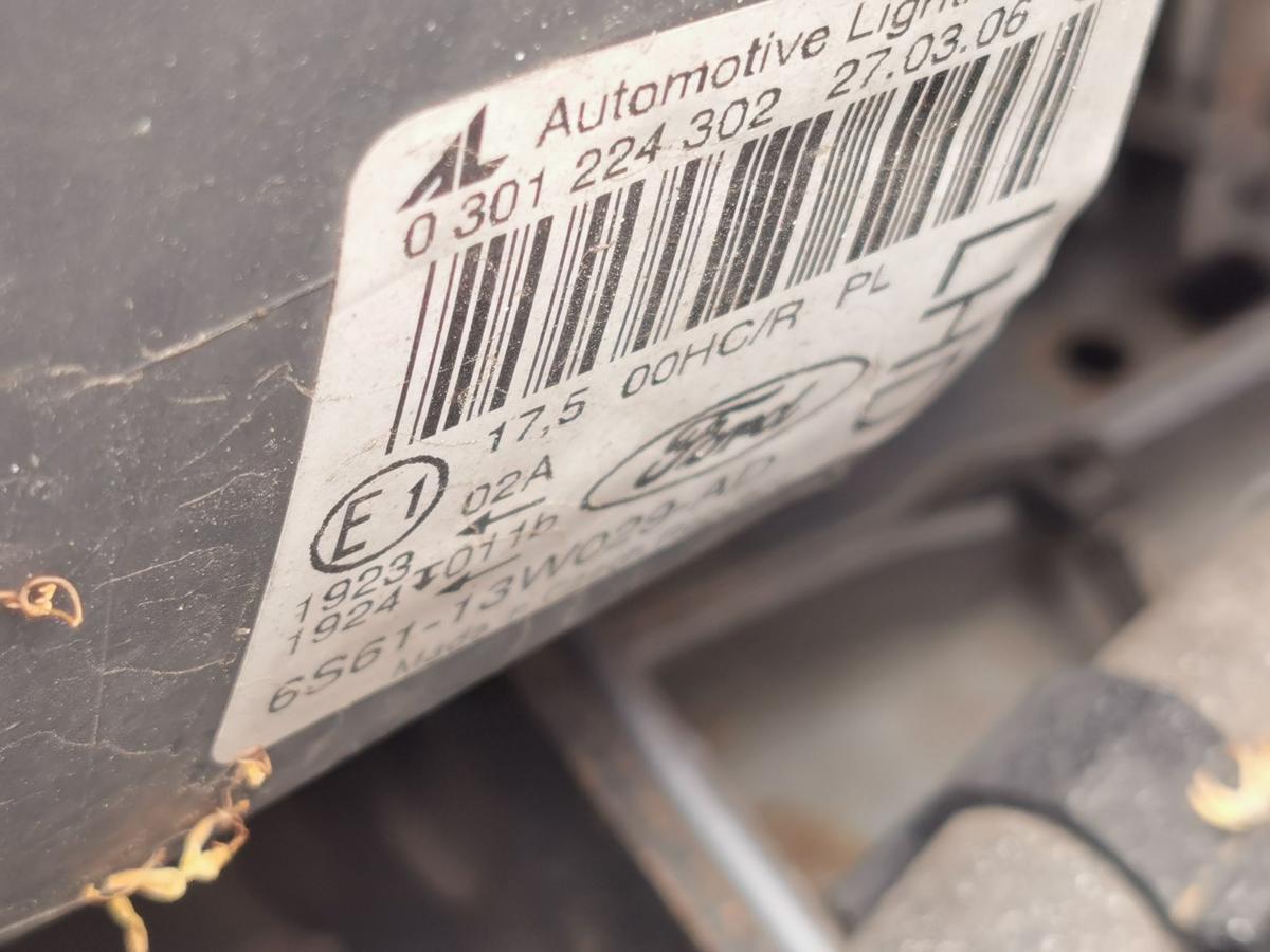 Ford Fiesta JD3 Scheinwerfer Hauptscheinwerfer Frontscheinwerf vorn rechts trüb