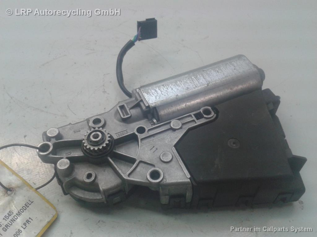 MOTOR SCHIEBEDACH; Schiebedachmotor; PASSAT (3B3/3B6); LIM/VARIANT, AB 10/00 BIS 05/05; 1J6959591C; 1J6959591C