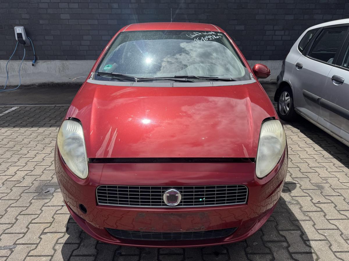 Fiat Grande Punto original Stossf&auml;nger Sto&szlig;stange vorn 163B Rosso Malizioso Metallic Bj.2008