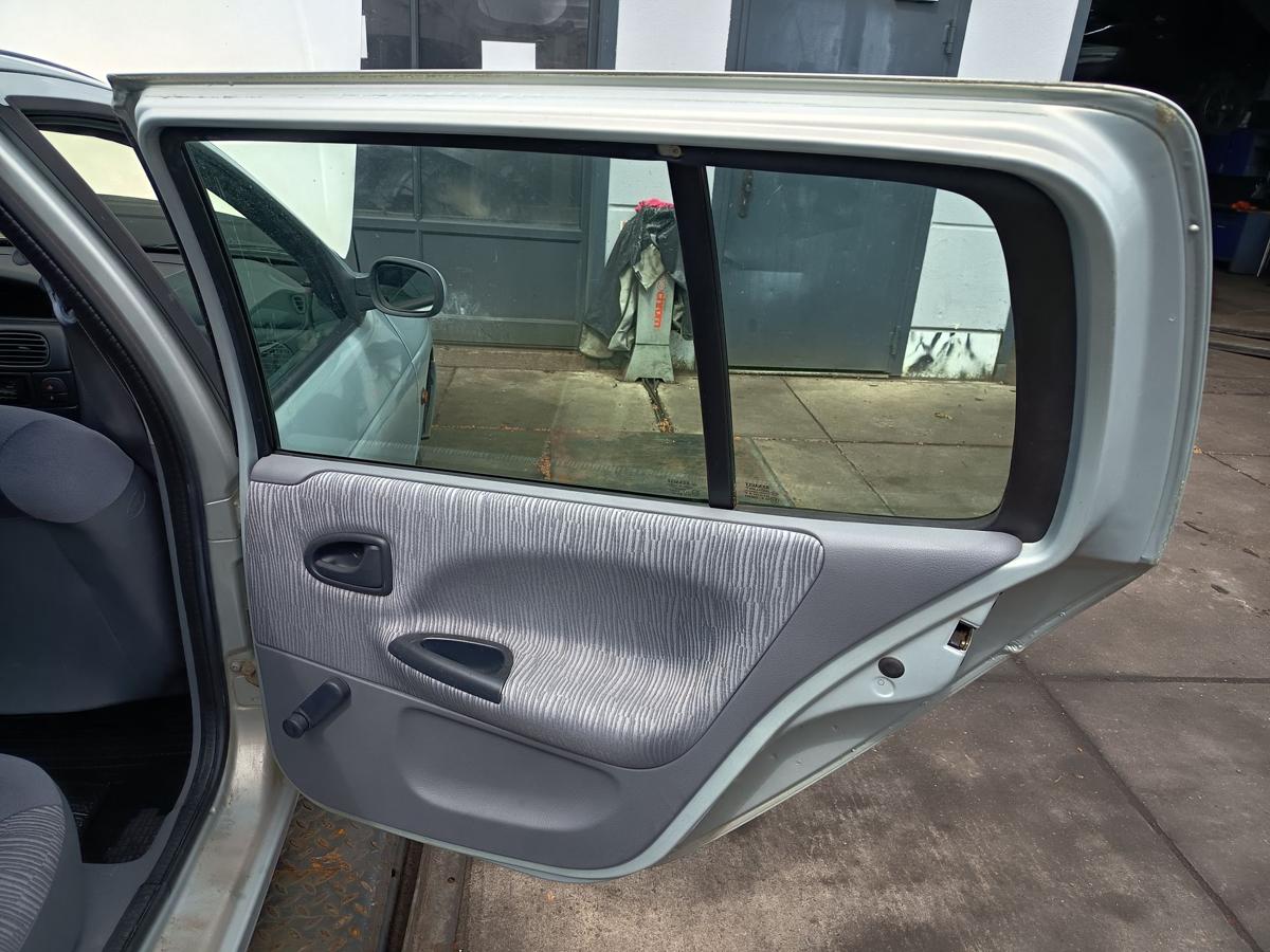 Renault Megane Kombi original T&uuml;r hinten rechts MV632 Polargrau Baujahr 2001