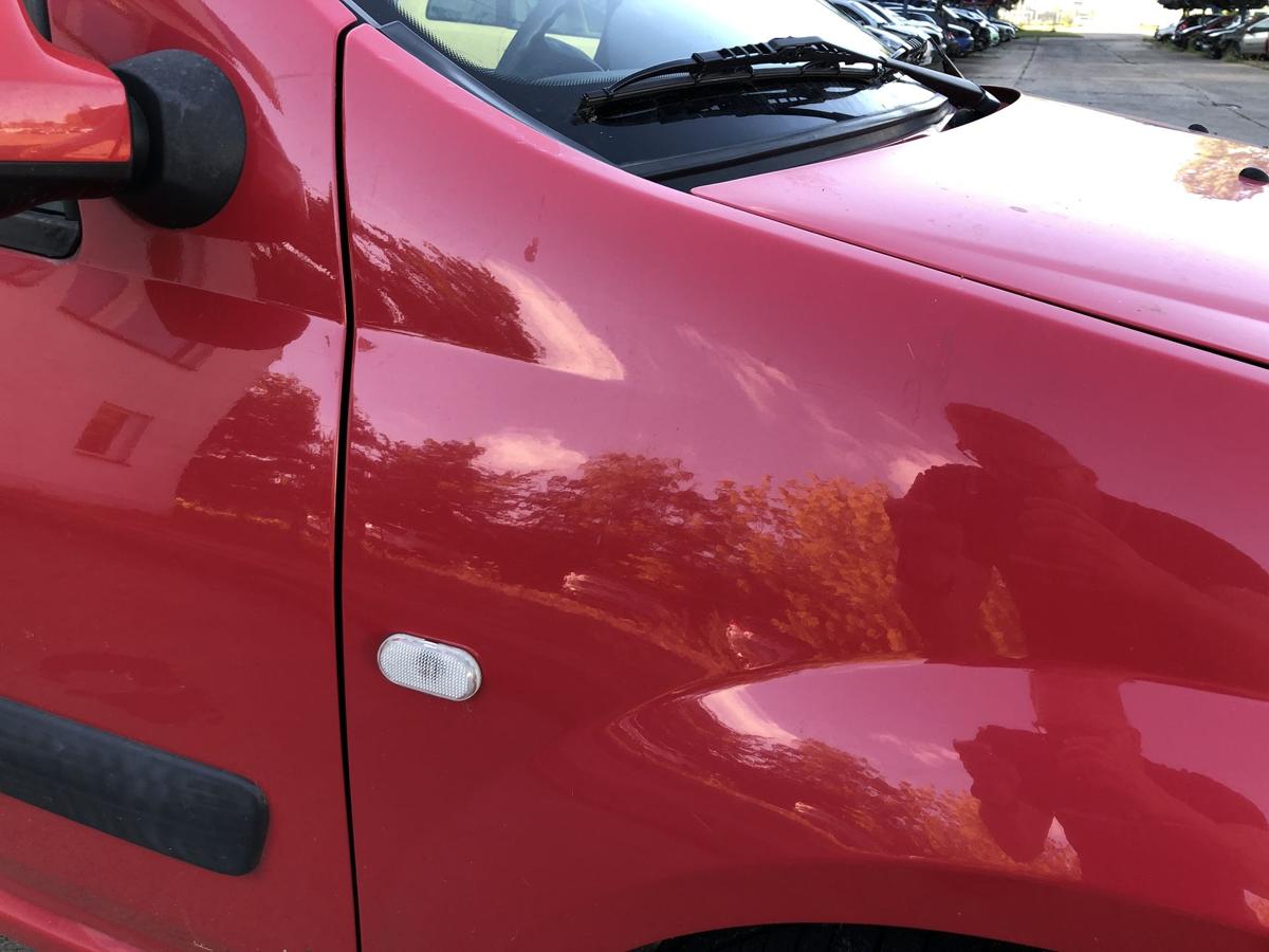 Dacia Logan MCV Kotfl&uuml;gel rechts Beifahrerseite Seitenwand OV21D Red Passion