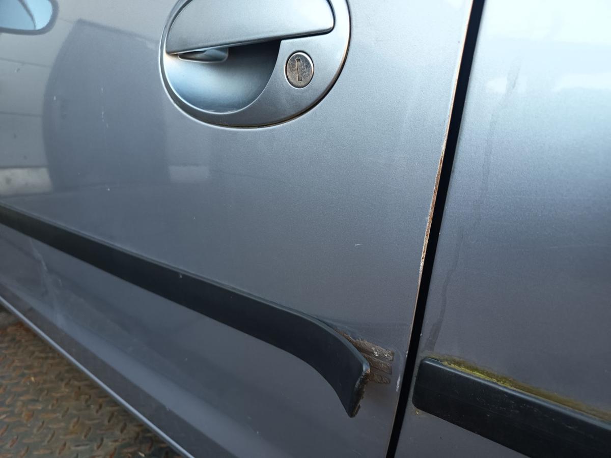 Opel Corsa C original T&uuml;r links Fahrer 3t&uuml;rer Z163 Lichtsilber Bj 2004