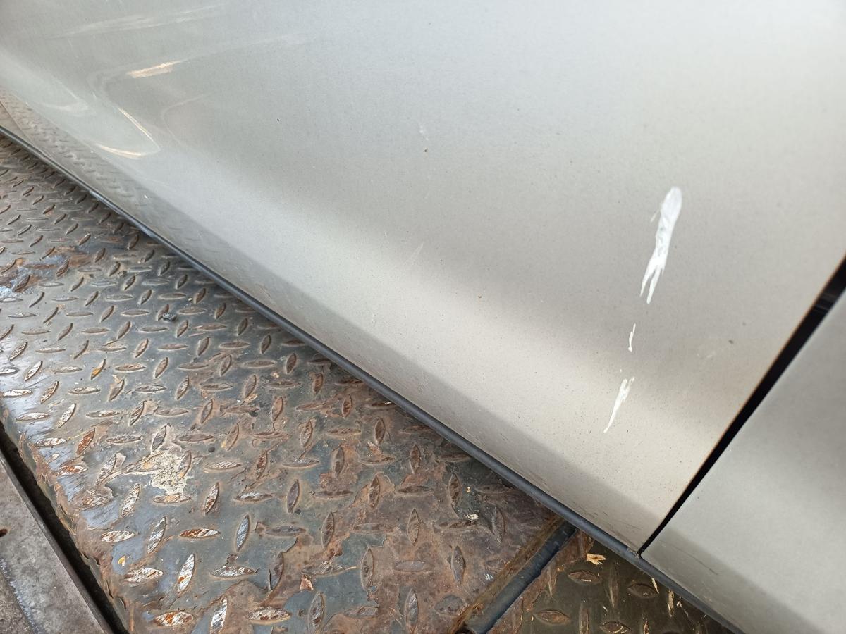 Ford B-Max original T&uuml;r vorn rechts Beifahrer Rohbau Polarsilber met Bj 2013