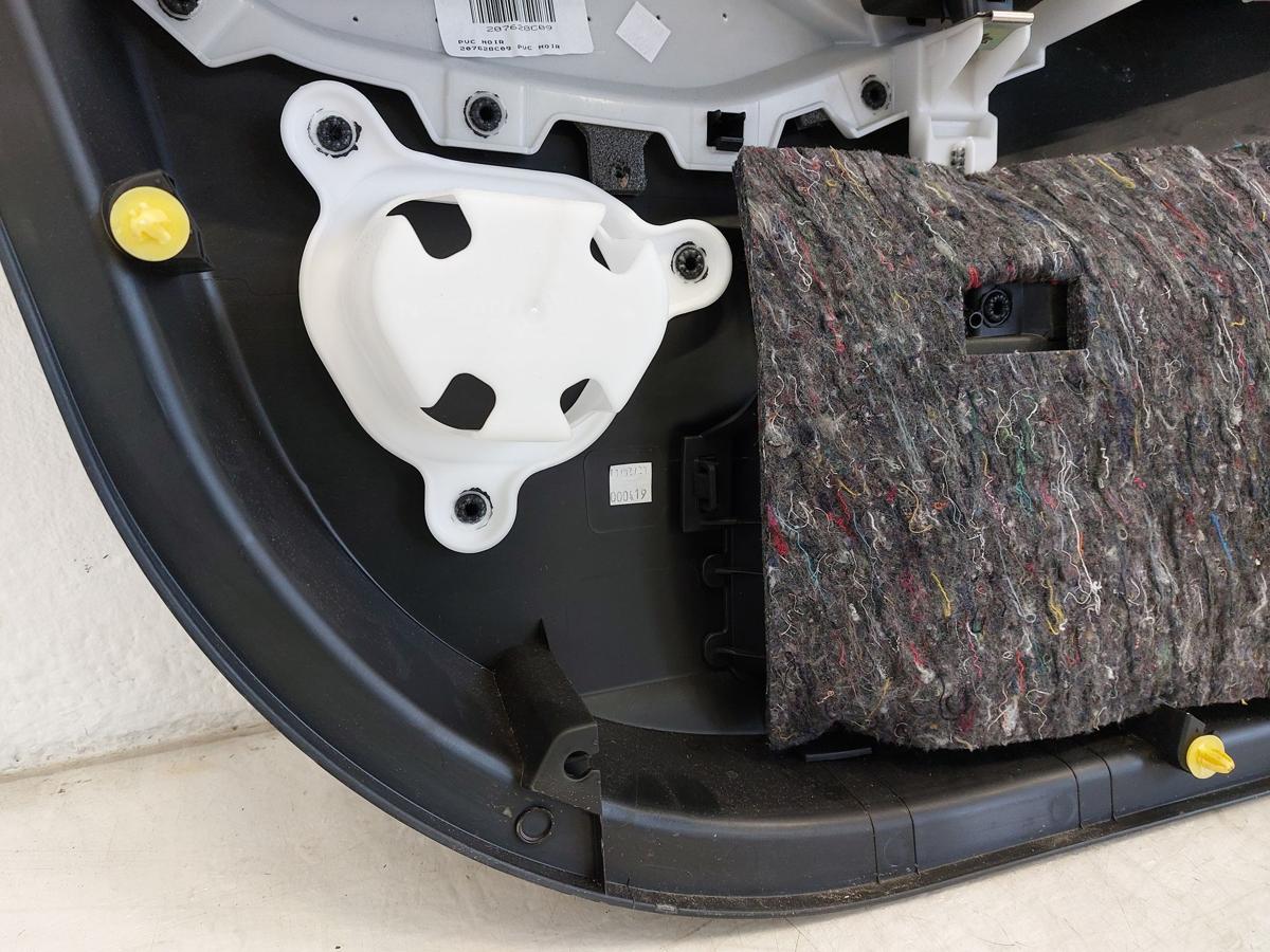 Nissan Micra K14 T&uuml;rverkleidung vorn rechts Innenverkleidung T&uuml;r T&uuml;rpappe