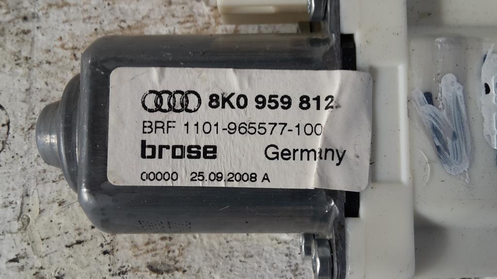 Audi A4 B8 8K Bj.08 original Fensterhebermotor hinten rechts Avant 8K0959812