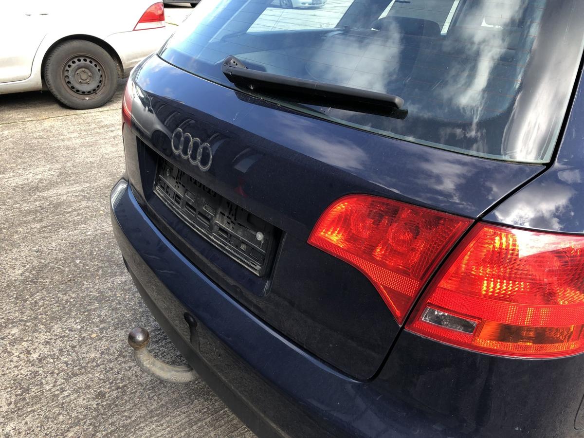 Audi A4 8E B7 Avant Heckklappe Kofferraumklappe Kofferklappe Deckel LY5K blau