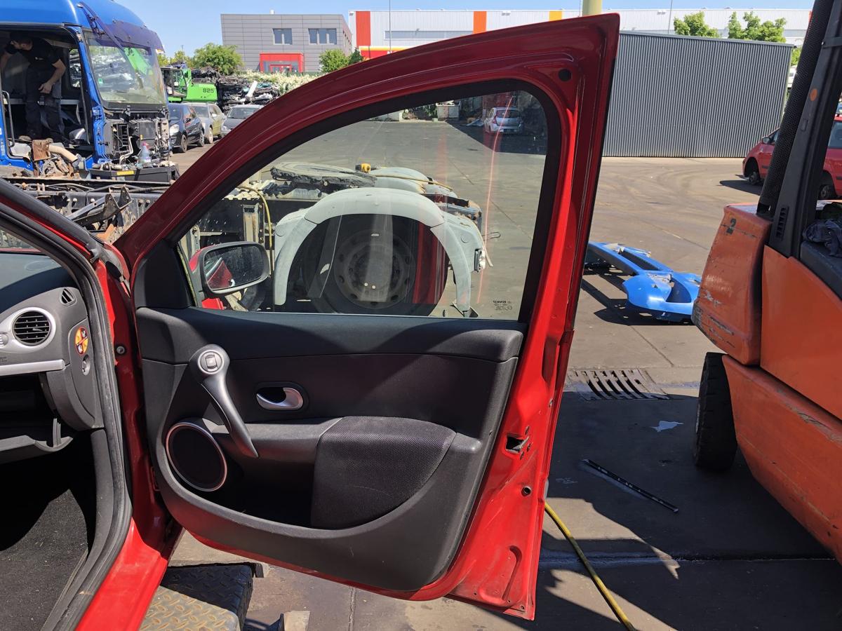 Renault Clio III original Tür vorn rechts Beifahrer 727 Spanischrot Bj 2008