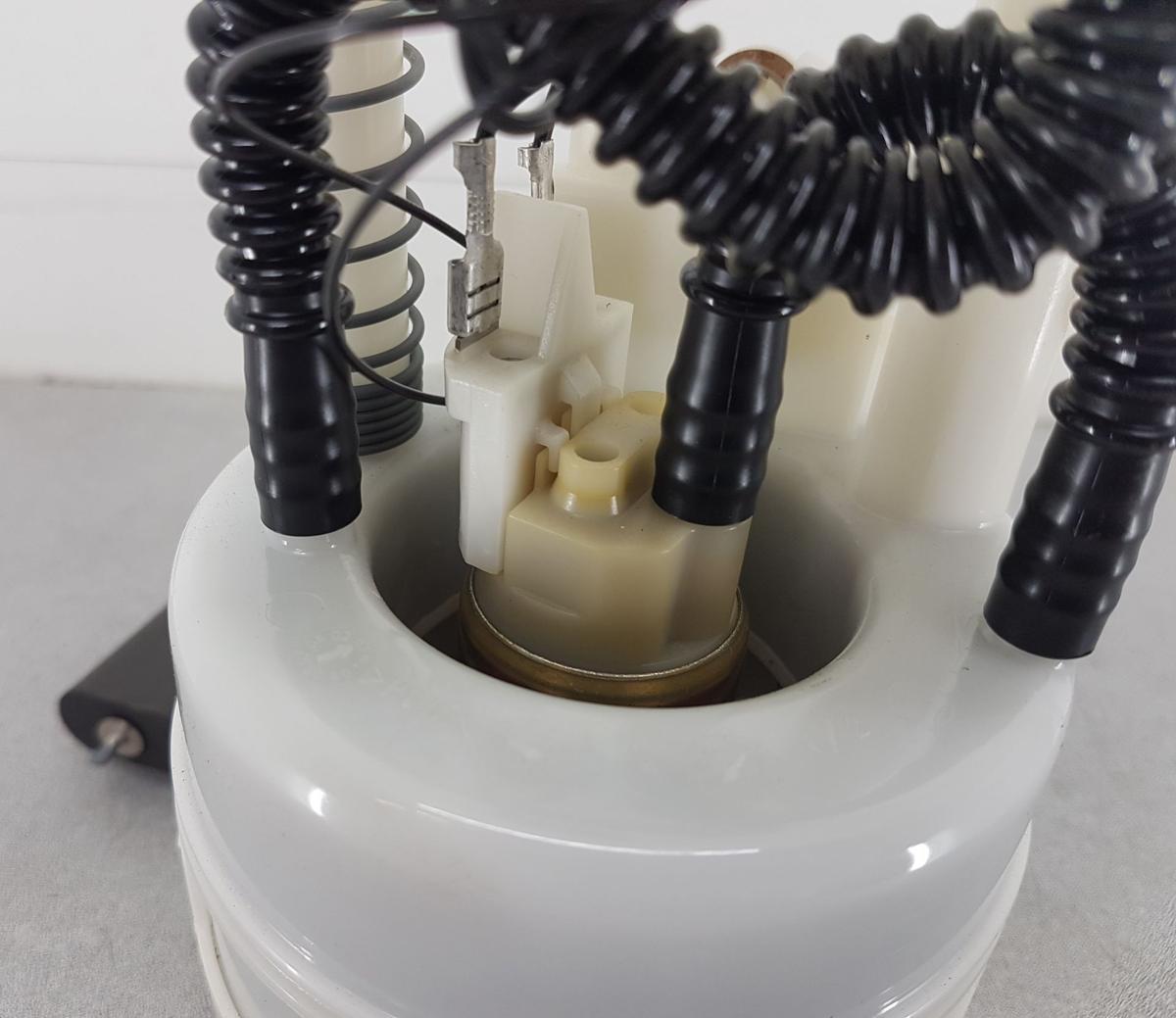 Nissan Micra K12 Kraftstoffpumpe Bj2003 1,0 16V 48kw CG10DE Benzinpumpe