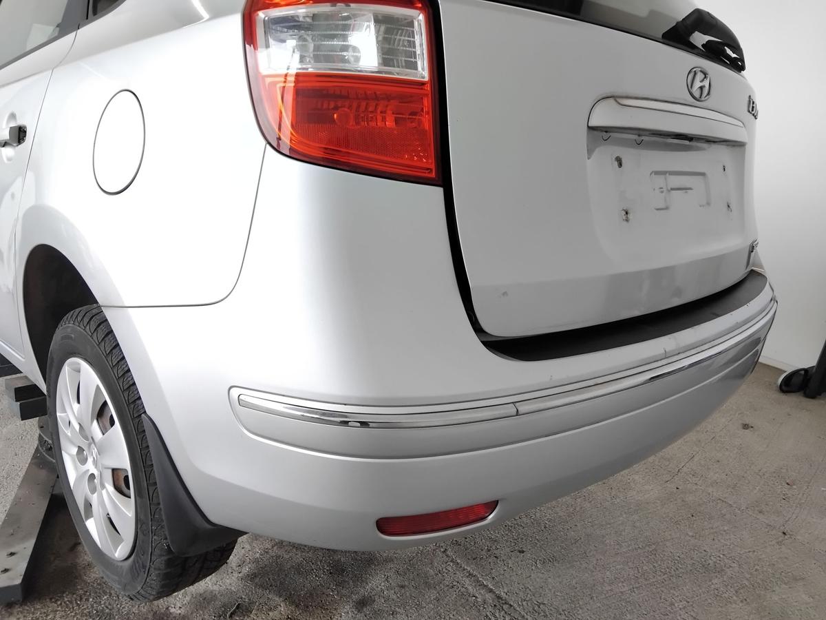 Hyundai i30cw FD orig Sto&szlig;stange Stossf&auml;nger hinten Kombi BJ2009 2R Continental Silver