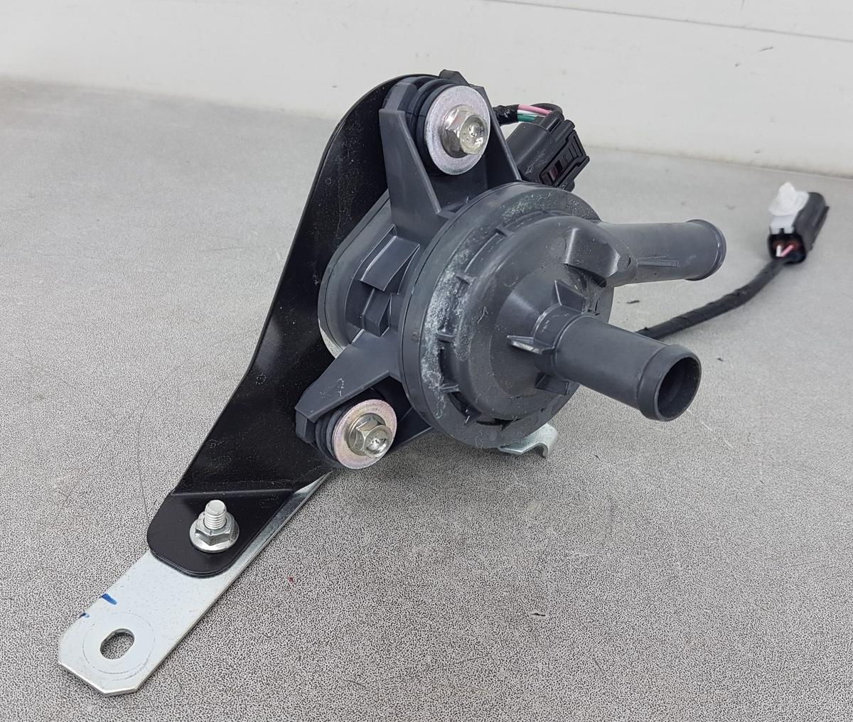 Mitsubishi Eclipse Cross Wasserpumpe Inverter Elektroeinheit Bj2023 2,4 72kw