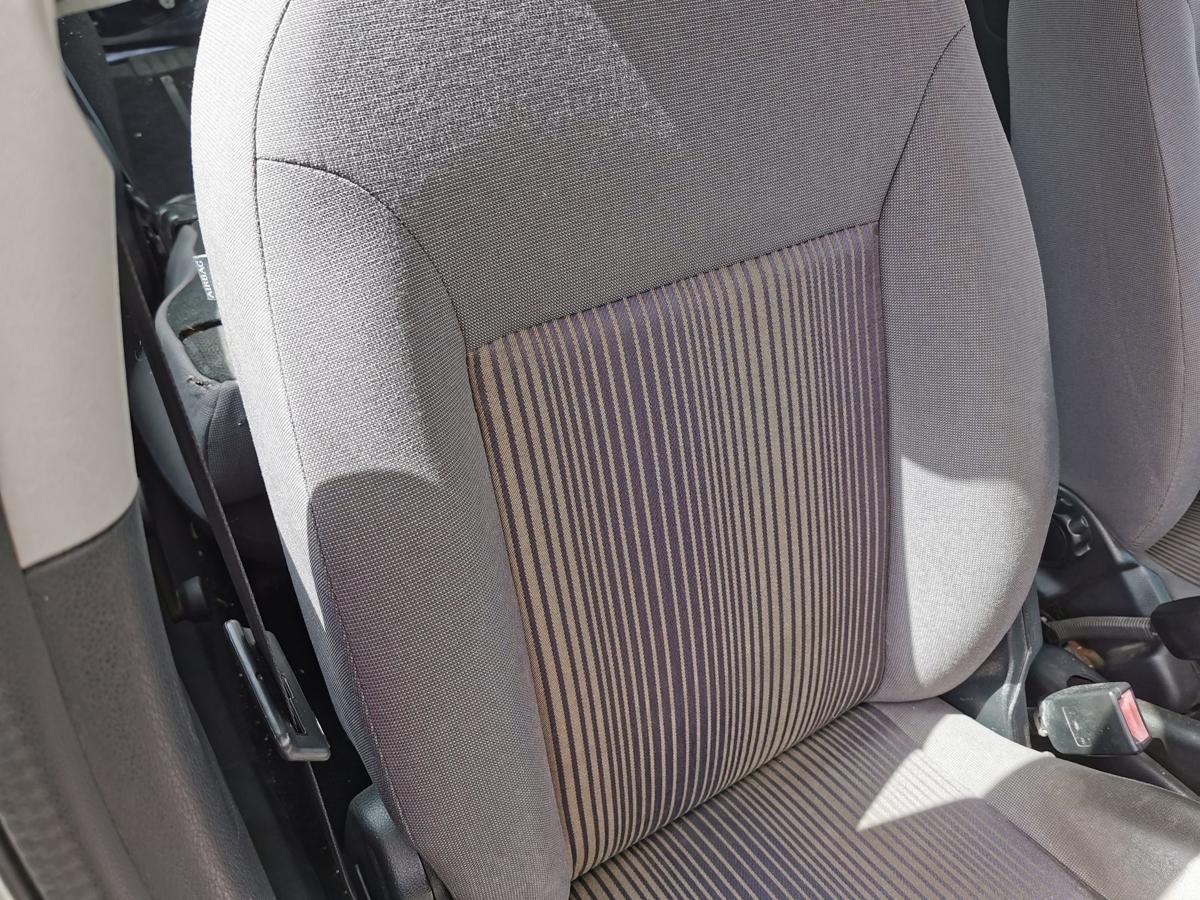Ford Fusion JU2 Beifahrersitz Sitz Autositz vorn rechts Stoff Lehne klappbar