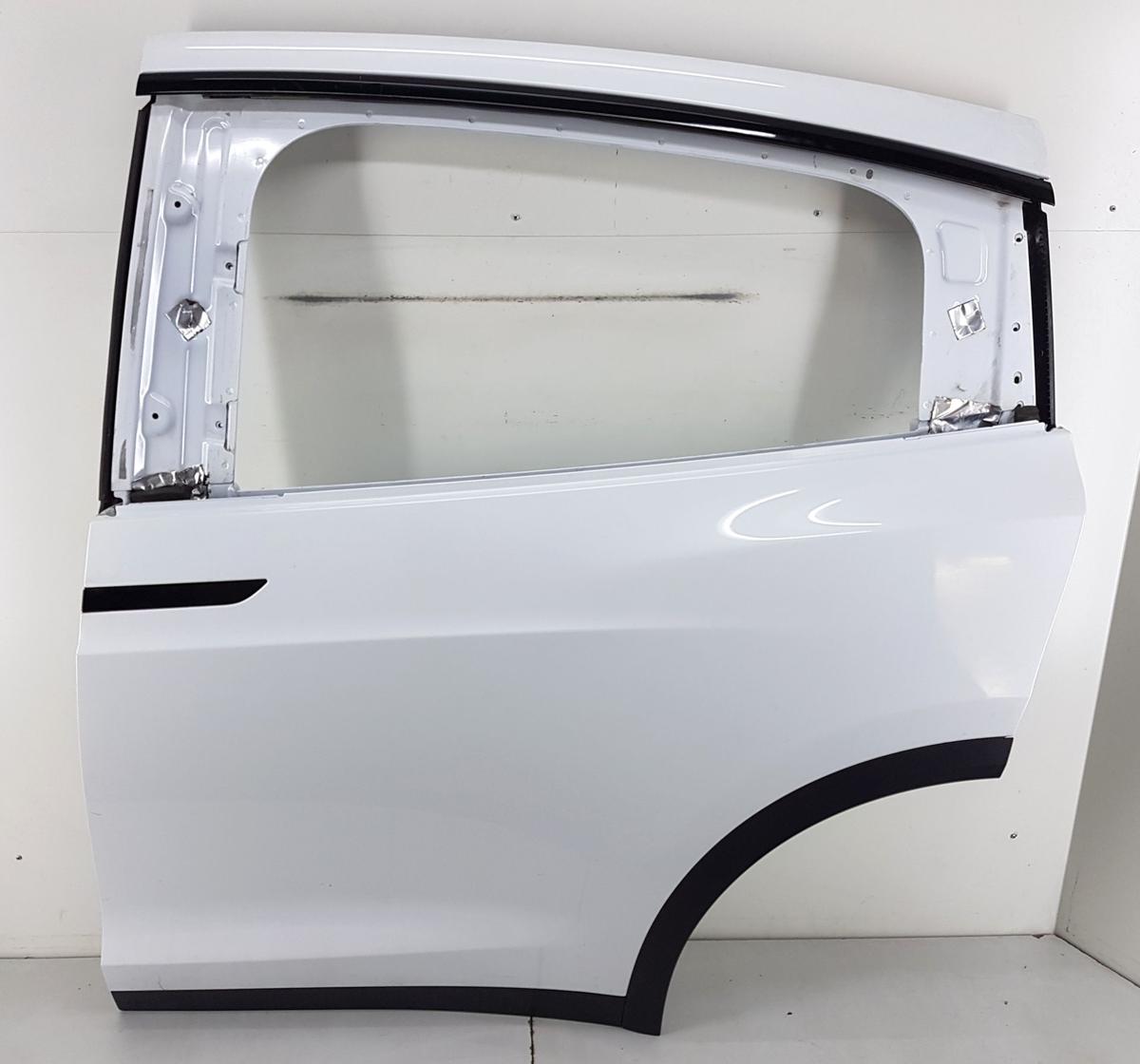 Tesla Model X T&uuml;r hinten links PPSW White Water Pearl Bj22 Falcon Wing Doors