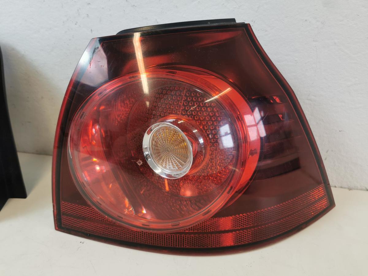 VW Golf 5 V 1K Satz R&uuml;ckleuchten Kirschrot OEM GTI R32 Jubi R&uuml;cklicht Text lesen