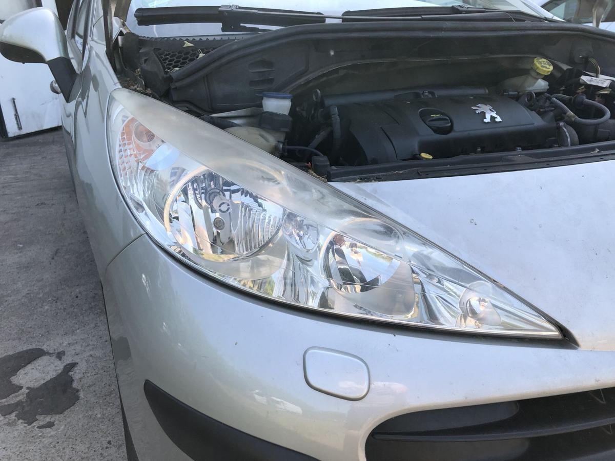 Peugeot 207 SW Typ WE Scheinwerfer vorn rechts Hauptscheinwerfer Halogen Tr&uuml;b