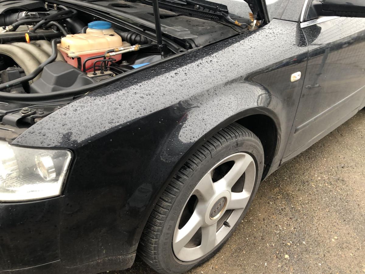 Audi A4 8E B6 Limo Kotflügel links Fender Radabdeckung LZ9W Radverkleidung