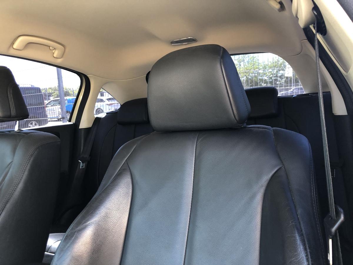 Citroen C4 Typ L Ledersitz vorn links Leder schwarz Vollelektrisch mit Memory