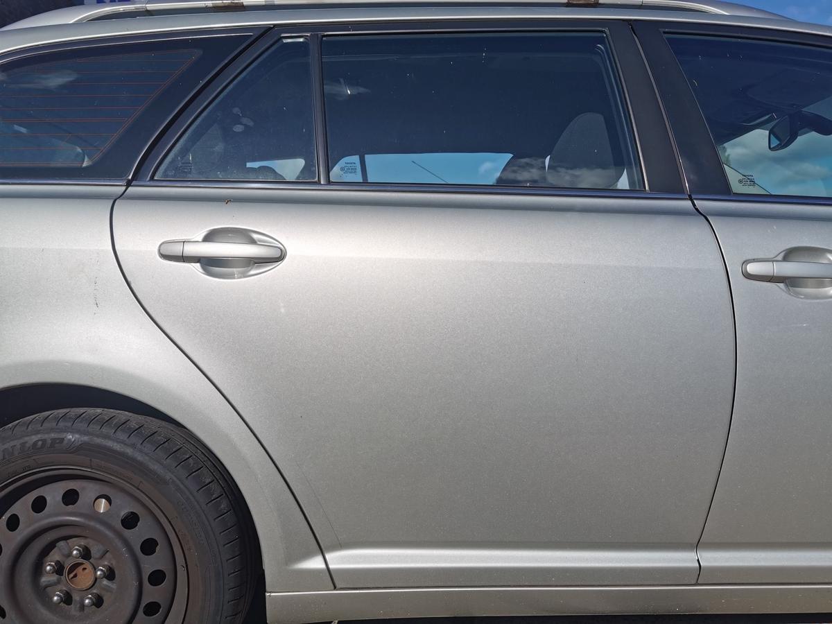Toyota Avensis T25 Kombi Tür Autotür Fondtür hinten rechts 1C0 Radiant Silver
