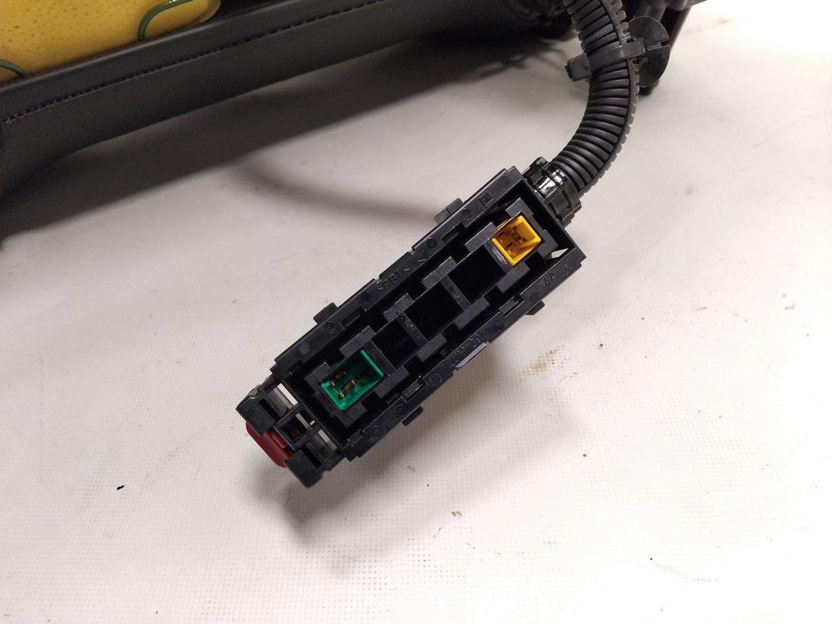 Opel Tigra TwinTop orig.Sitz vorn rechts Beifahrersitz Teilleder schwarz BJ2006