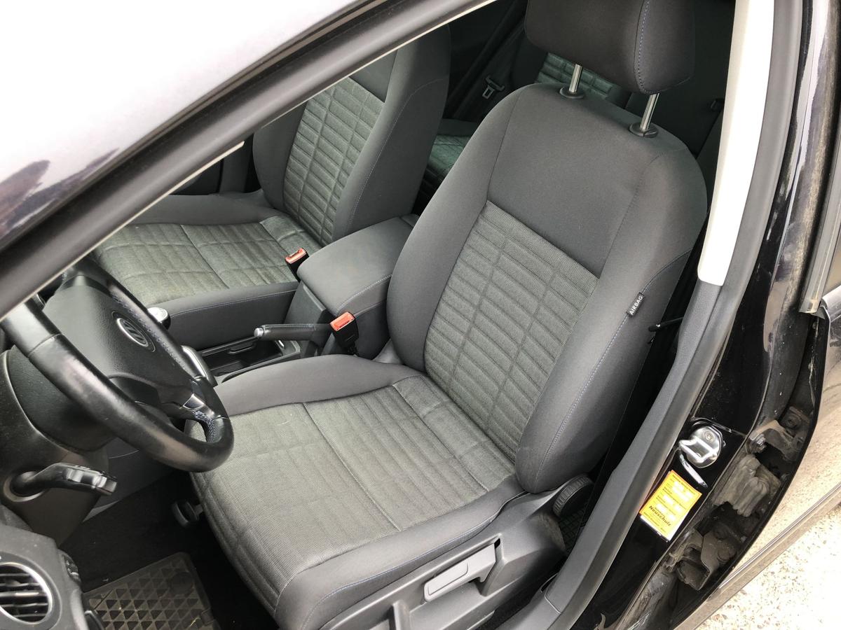 VW Golf Plus 5M Sitz vorn links Fahrersitz Stoff Autositz ohne Heizung Tour