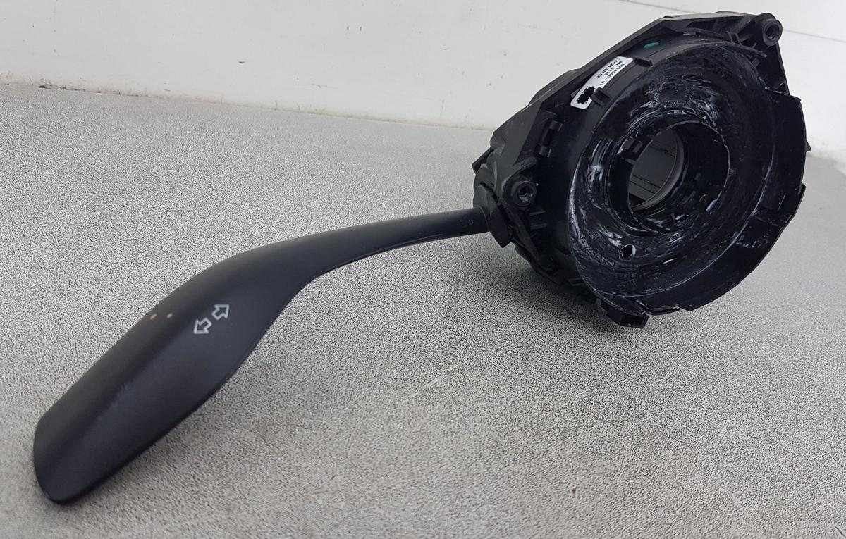 Tesla Model Y Blinkerschalter Bj2025 2072998-00-A Kombischalter