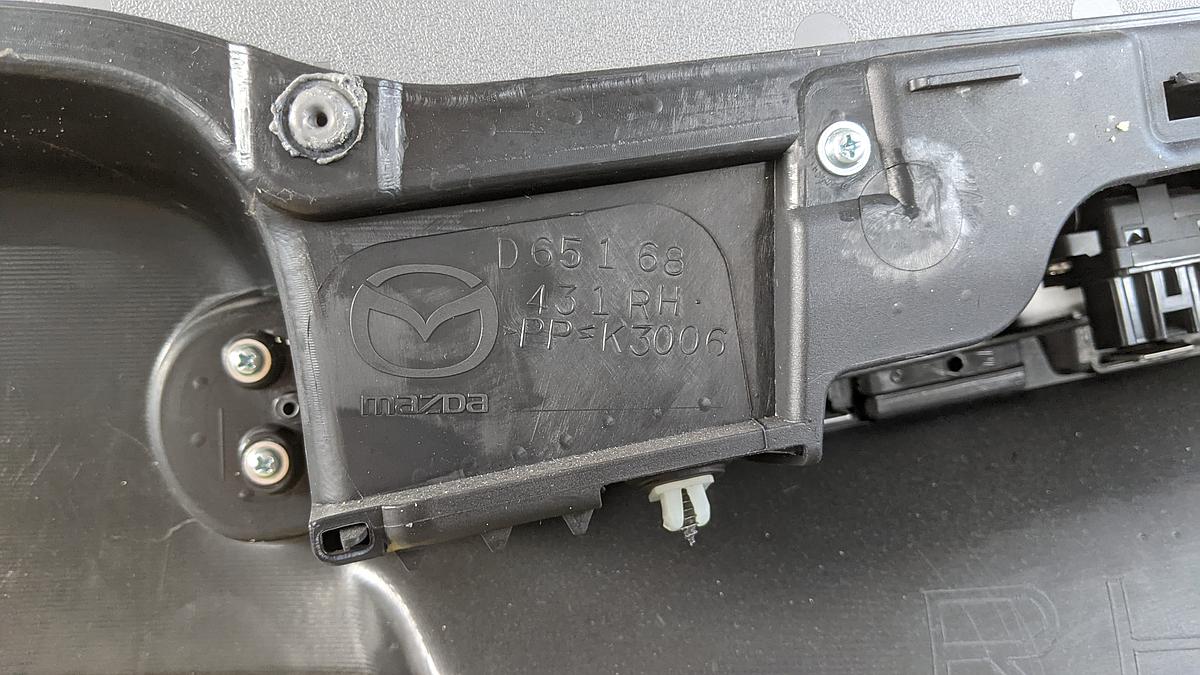 Mazda 2 DE Türverkleidung Verkleidung Tür vorn rechts 5 Türer D65168431