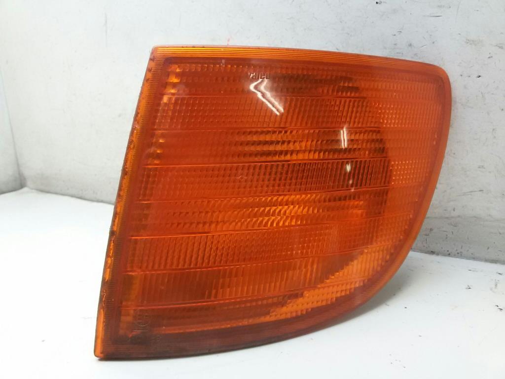 Mercedes 638 Vito Blinker vorn links BJ1999