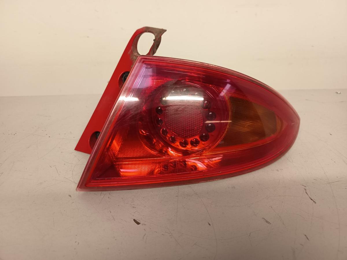 Seat Leon 1P Bj 2006 original Rück-Schluss-Heckleuchte rechts außen