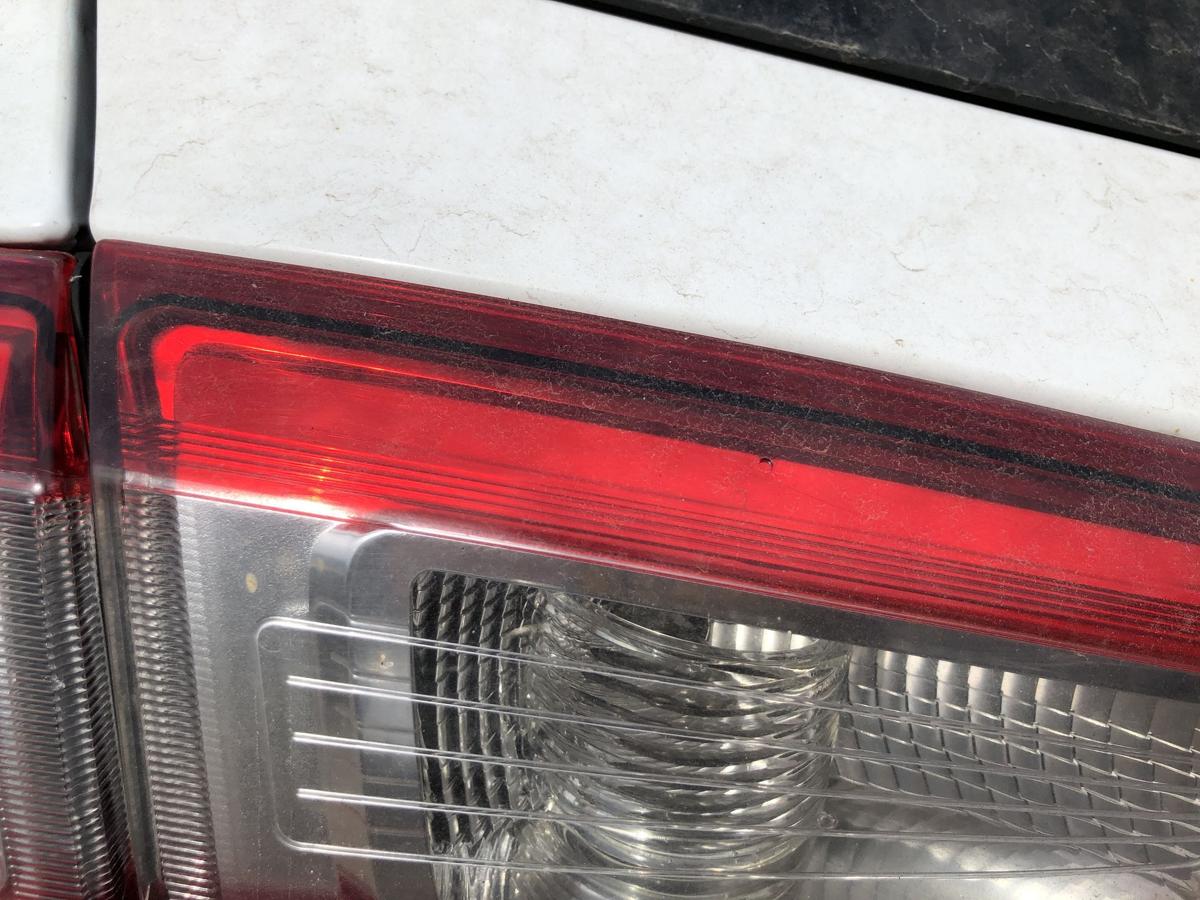 Ford C-Max CB7 R&uuml;ckleuchte innen links Heckklappenteil Heckleuchte R&uuml;cklicht